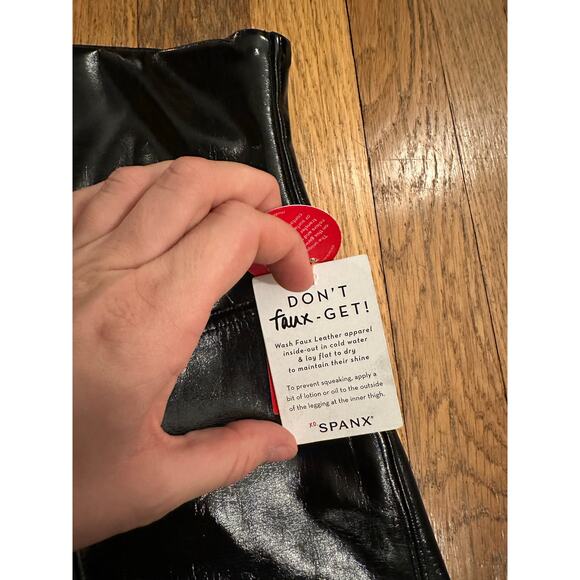 NEW Spanx Faux Patent Leather Leggings Classic Black Size L  Shiny NWT - Picture 6 of 7